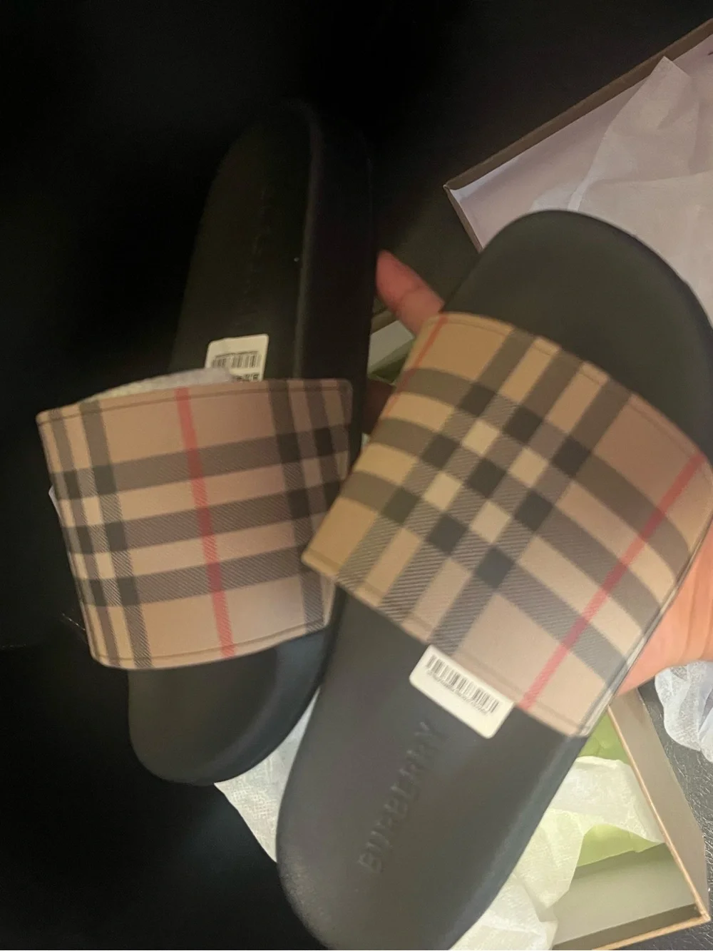 Woman burburry sandals size 6 only good deals Lmkk